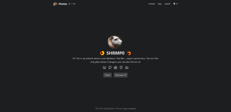 Screenshot of the homepage with the old theme (PaperMod).